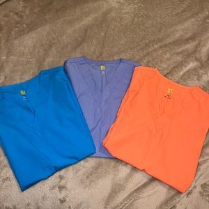 BUNDLE Wink Scrub Tops!!
